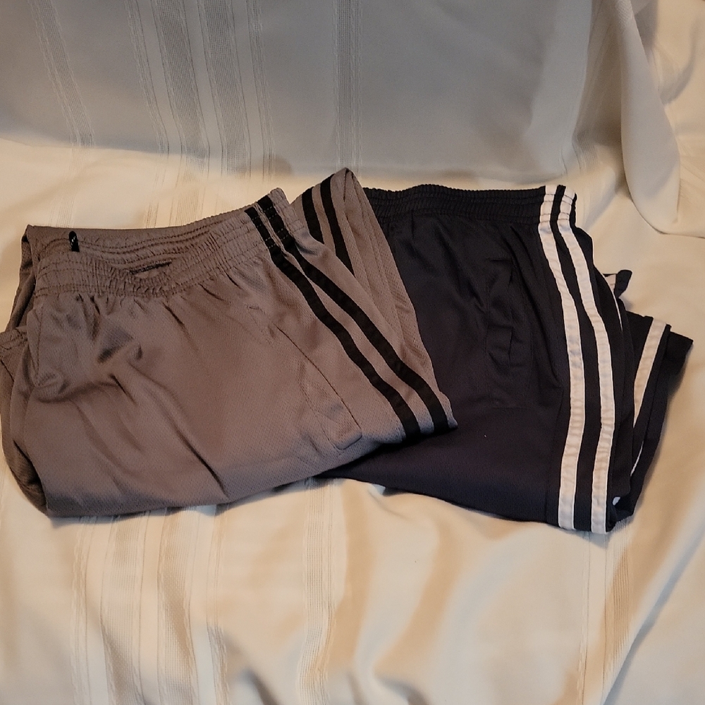 2 Pair Men's Gray and Navy Joggers with Stripes XL